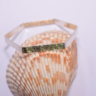 BA02. Silver hexagonal hammered bangle