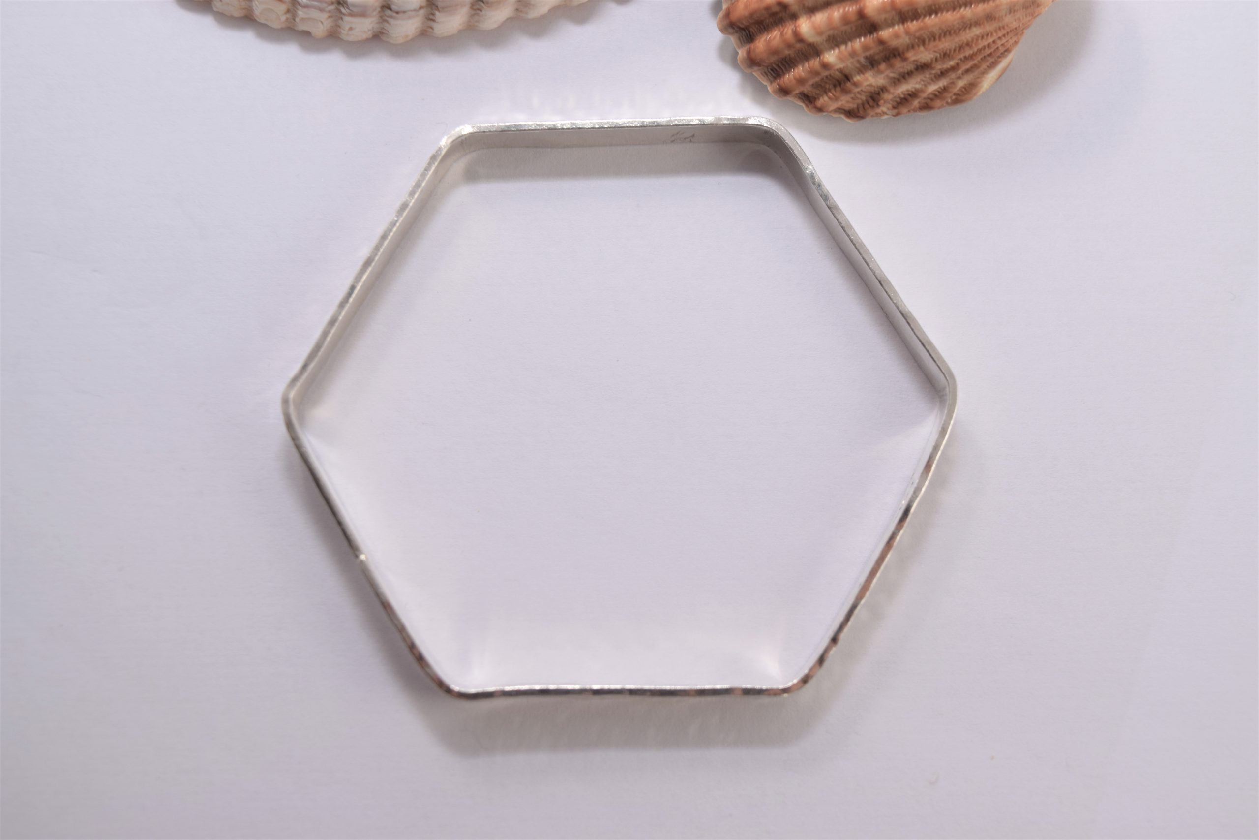 BA02. Silver hexagonal hammered bangle - Image 2