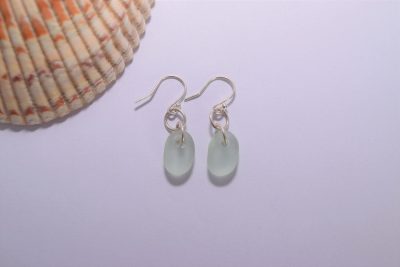 EA76. Aqua sea glass drops