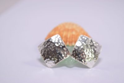 EA33. Diamond shape hammered earrings with post