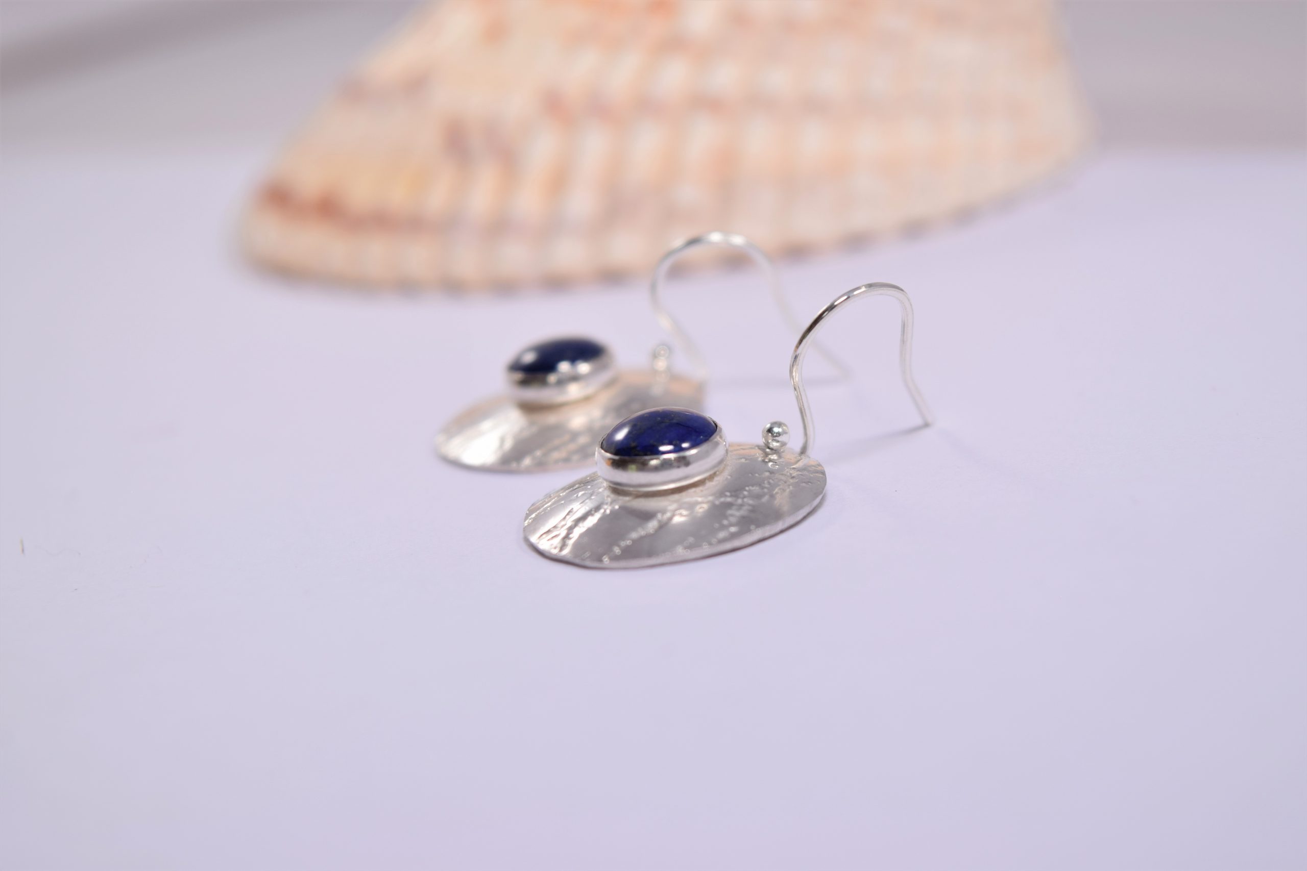 EA37. Textured circular silver earrings with Lapis Lazuli - Image 2