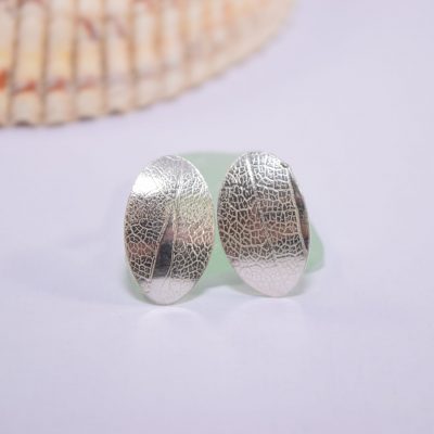 EA43. Oval curved leaf print post earrings