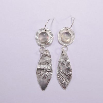 EA44. Reticulated silver circle and leaf drop earrings with moonstone