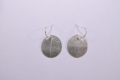 EA45. Circular leaf print silver earrings