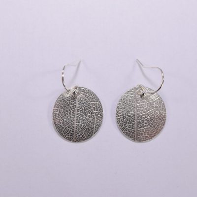 EA45. Circular leaf print silver earrings