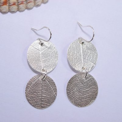 EA48. Silver Leaf print circles earrings