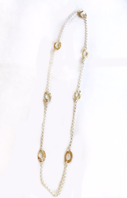 NP32. Long necklace with reticulated silver oval disks - Image 3