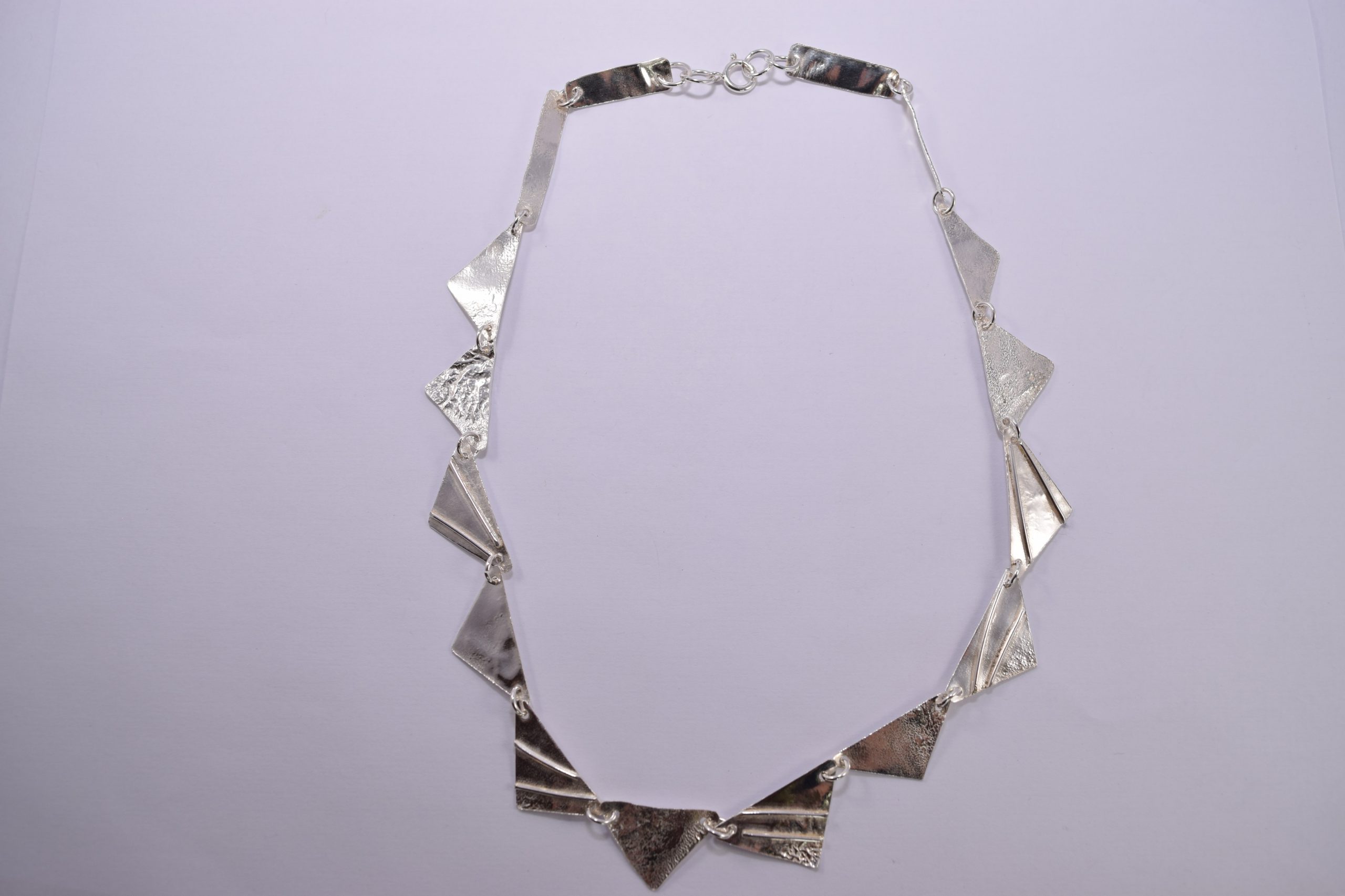 NP26. Reticulated triangles necklace - Image 2