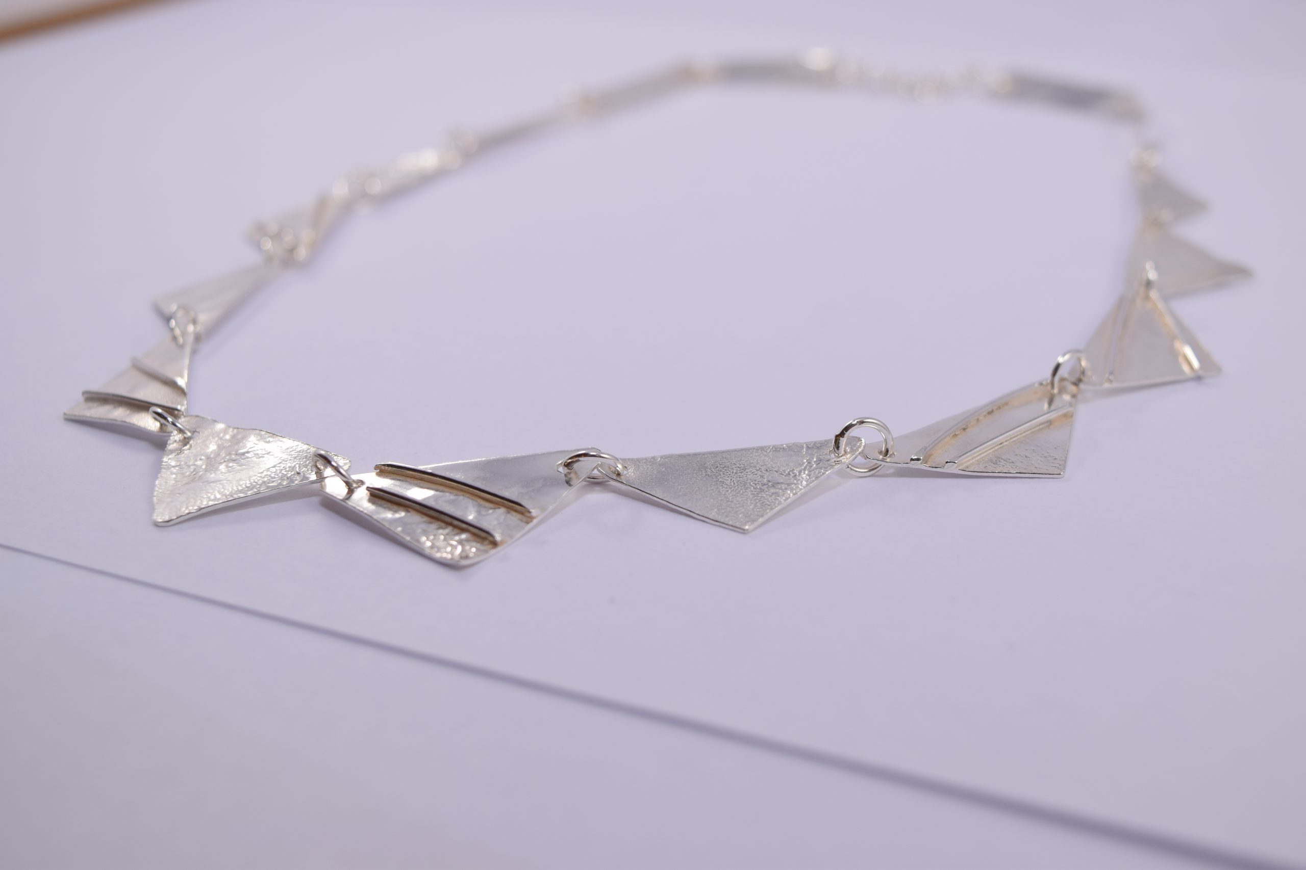 NP26. Reticulated triangles necklace - Image 3