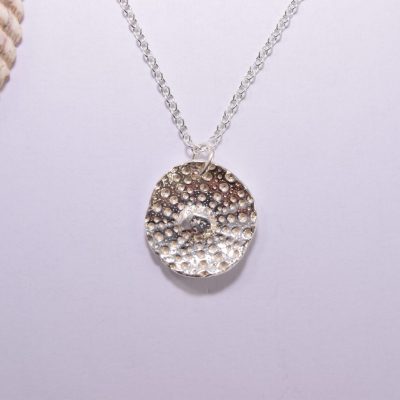 NP09. Fine silver shell pendant