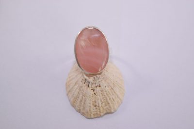 R14.mother of Pearl oval dress ring