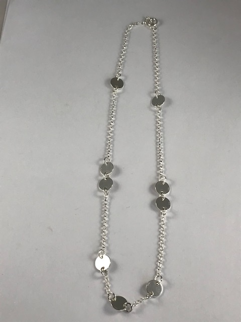 NP39. Silver Circles Necklace - Image 2