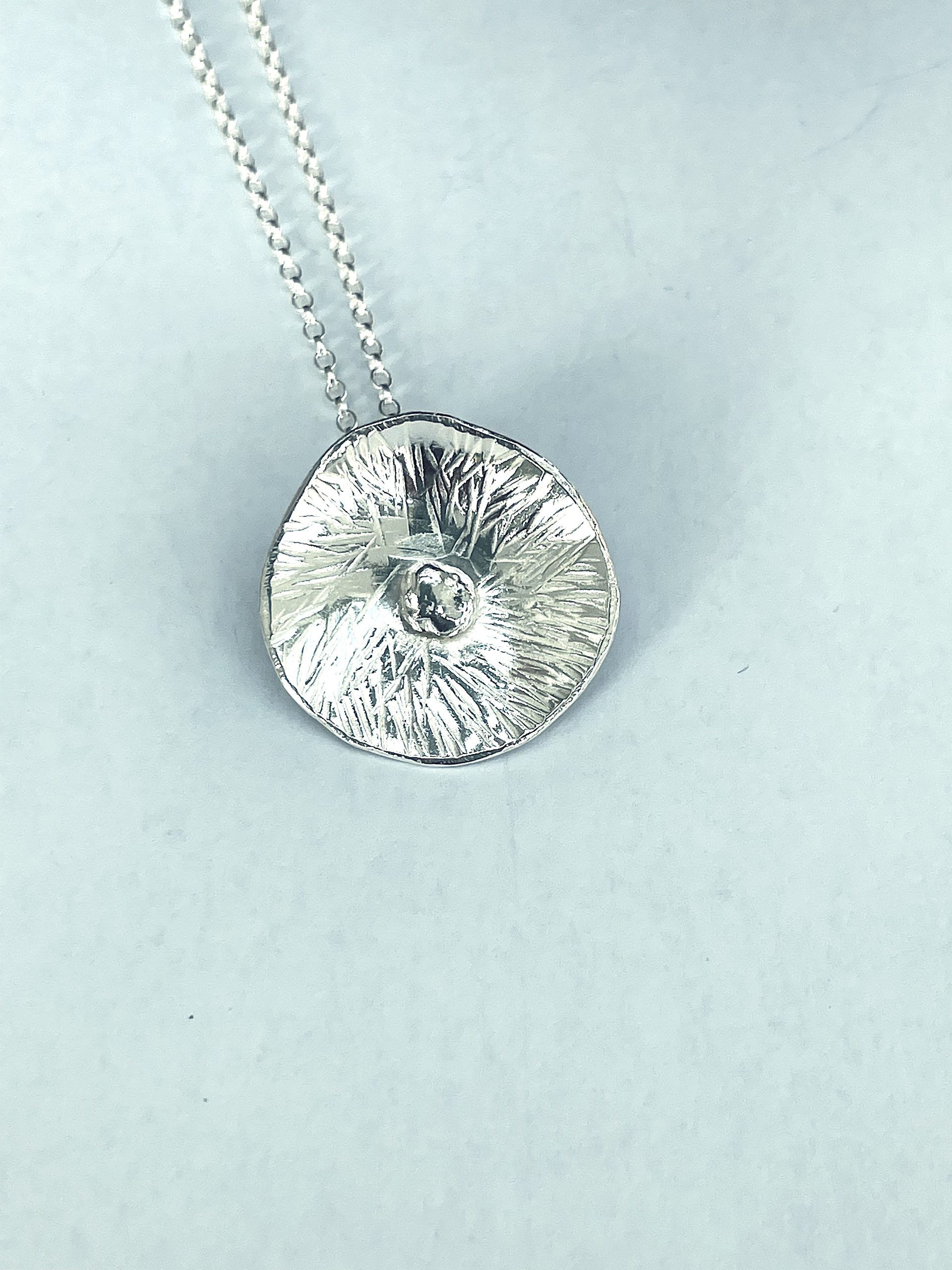 NP06. Stunning flower pendant - textured and domed