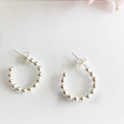 EA86. Ball wire hoops