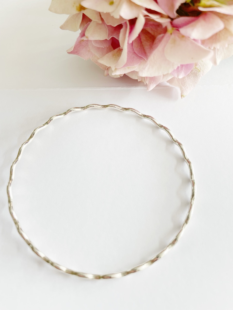 BA10. Wavy bangle - Image 2